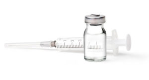 вакцина и шприц