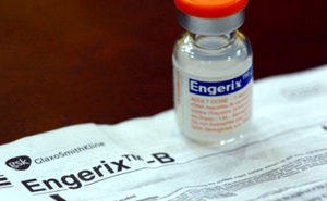 флакон вакцины «Энджерикс B»