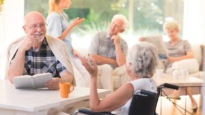 Изучение плюсов и минусов социальных домов престарелых для пожилых людей